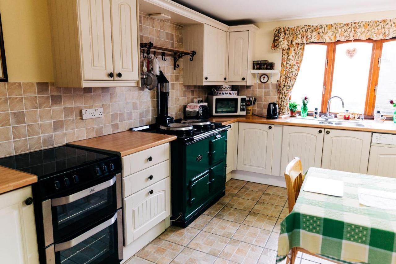 The Farmhouse Lochmeyler Llandeloy エクステリア 写真